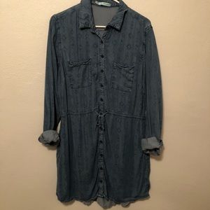 Chambray dress with pockets